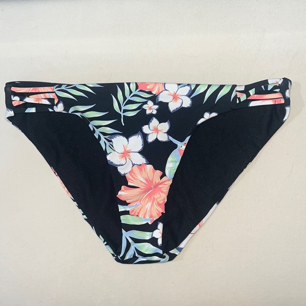 Roxy’s Printed Beach Classics Hipster Bikini Bottom.